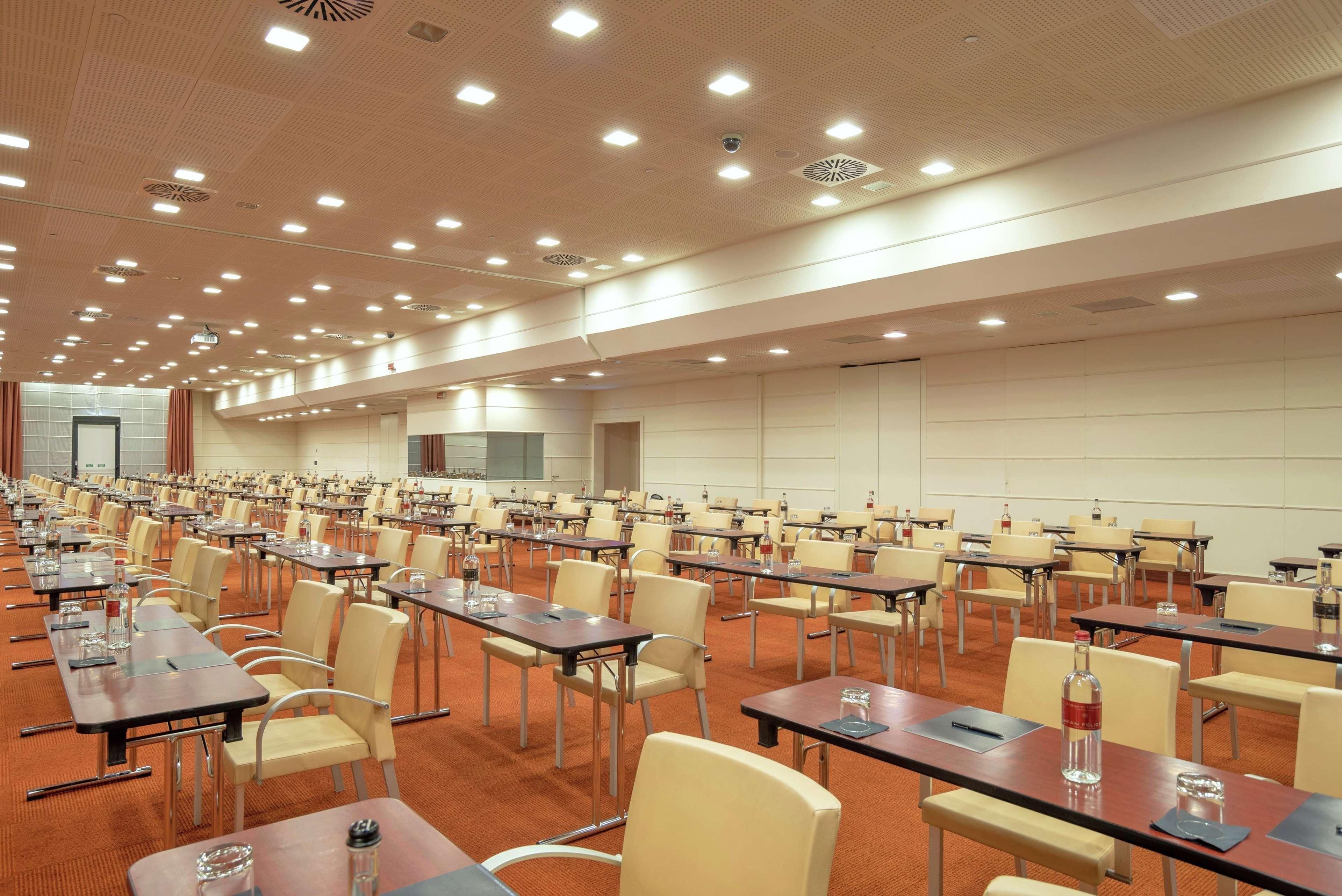 Doubletree By Hilton Florence Metropole Екстер'єр фото